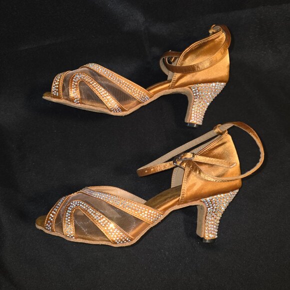 TT Dancewear Dance Shoes Rhinestone Ballroom Salsa Latin Dark Tan Satin Size 7.5 - Picture 5 of 7